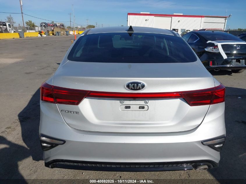 3KPF24AD8ME366282 2021 Kia Forte Lxs