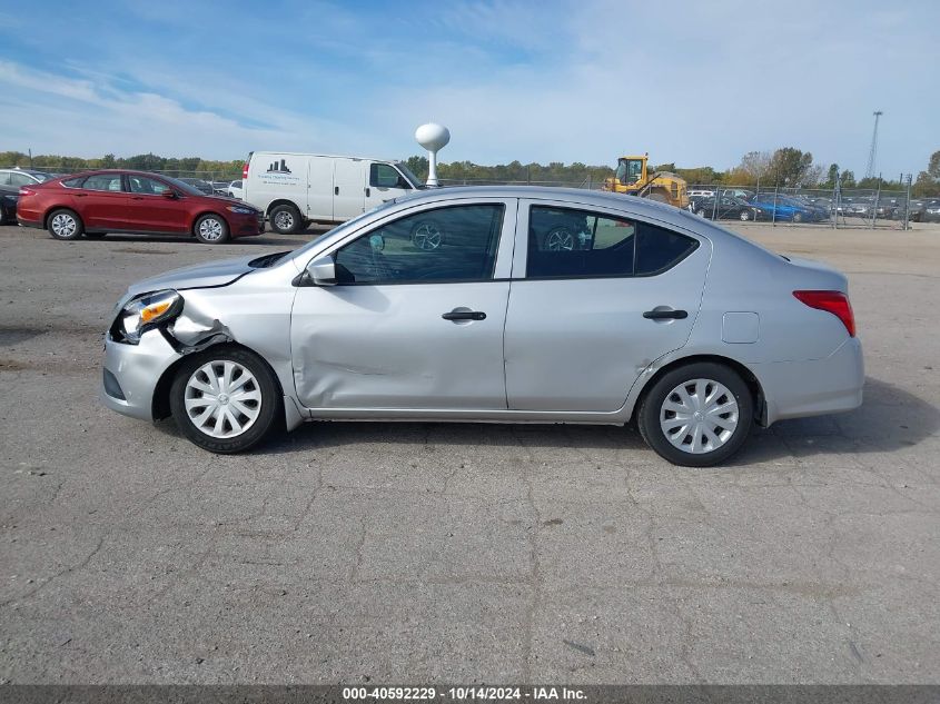 2019 Nissan Versa 1.6 S VIN: 3N1CN7AP1KL827999 Lot: 40592229