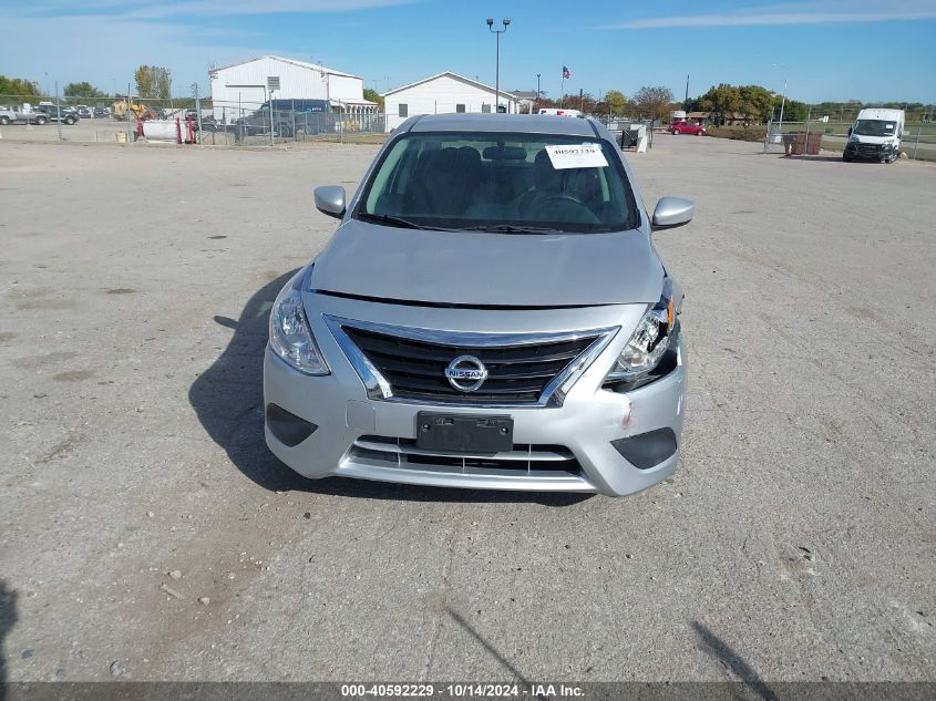 2019 Nissan Versa 1.6 S VIN: 3N1CN7AP1KL827999 Lot: 40592229