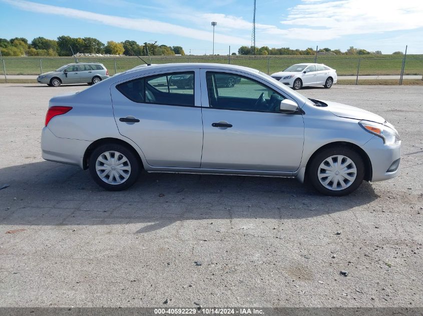 2019 Nissan Versa 1.6 S VIN: 3N1CN7AP1KL827999 Lot: 40592229