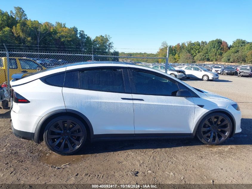 2022 Tesla Model X Plaid Tri Motor All-Wheel Drive VIN: 7SAXCBE69NF343870 Lot: 40592417