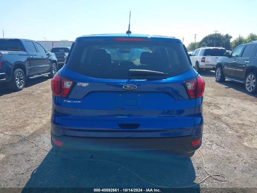 2019 Ford Escape S VIN: 1FMCU0F7XKUA79318 Lot: 40592661