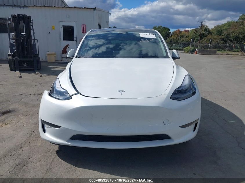 2024 Tesla Model Y Long Range Dual Motor All-Wheel Drive/Rwd VIN: 7SAYGDED5RA333553 Lot: 40592878