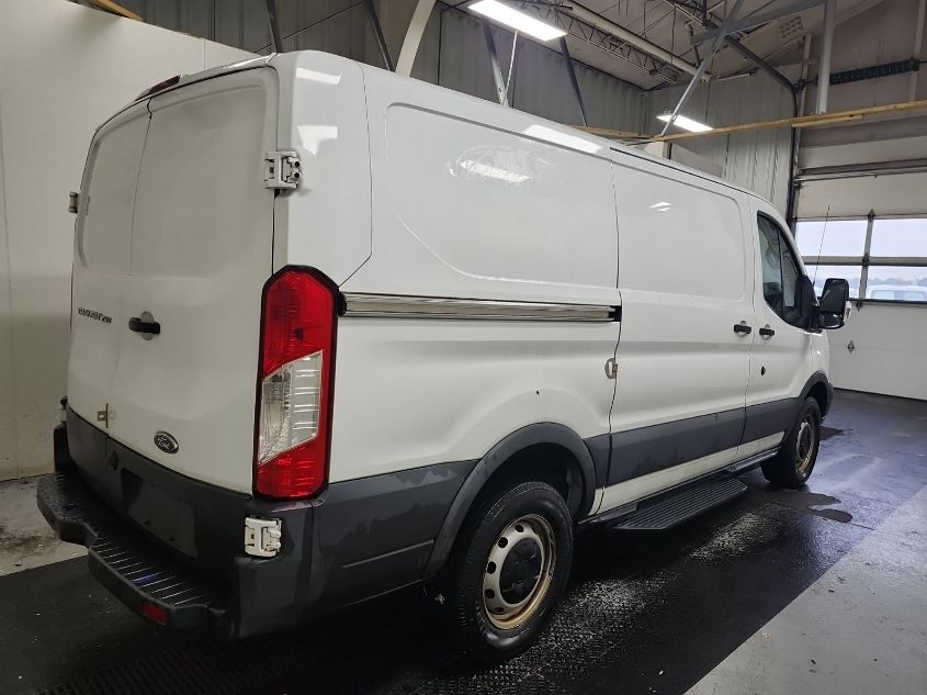 1FTYR1YM4HKA31984 2017 Ford Transit-250