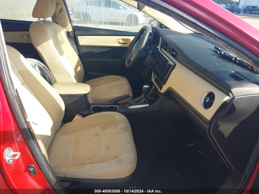 VIN 2T1BURHE1JC102643 2018 TOYOTA COROLLA LE