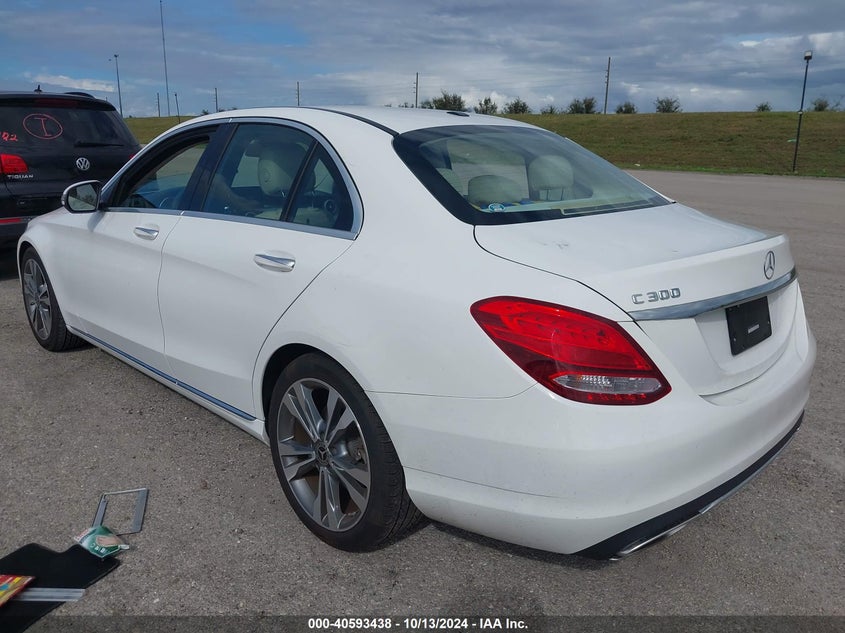 2018 MERCEDES-BENZ C 300 - 55SWF4JB7JU275494