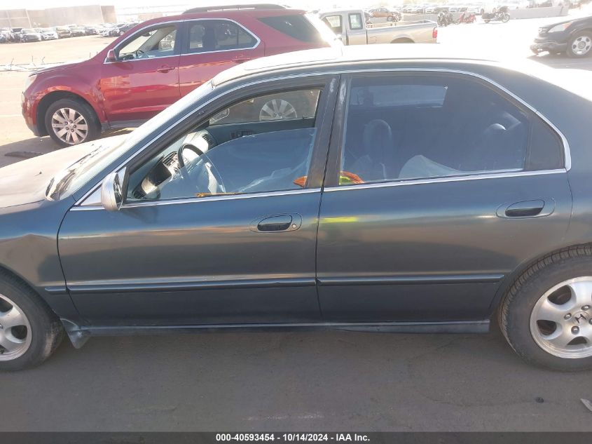 1996 Honda Accord Ex VIN: 1HGCD5669TA061132 Lot: 40593454