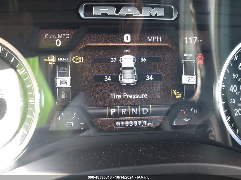 2024 Ram 1500 Laramie 4X2 5'7 Box VIN: 1C6RREJT0RN220622 Lot: 40593813