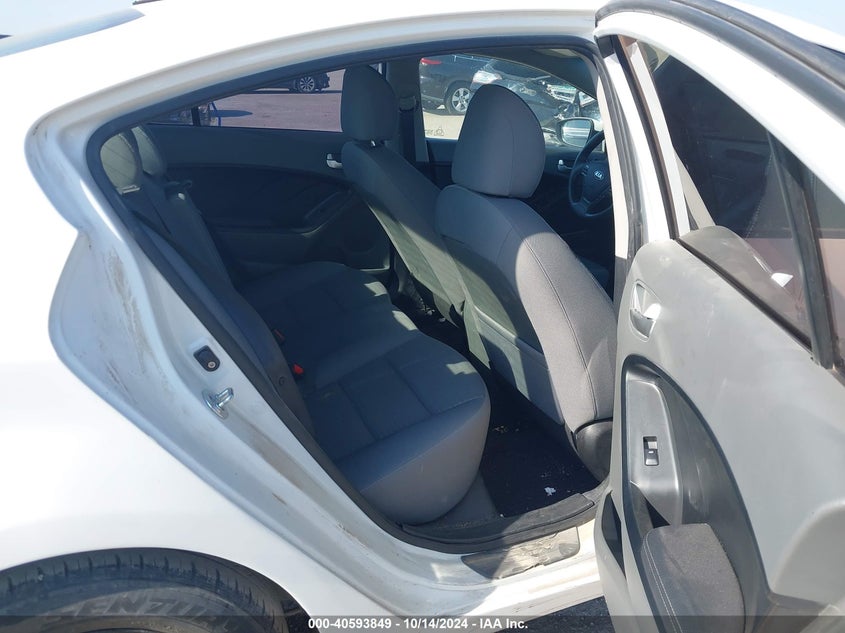 2017 KIA FORTE VIN: 3KPFL4A70HE077197