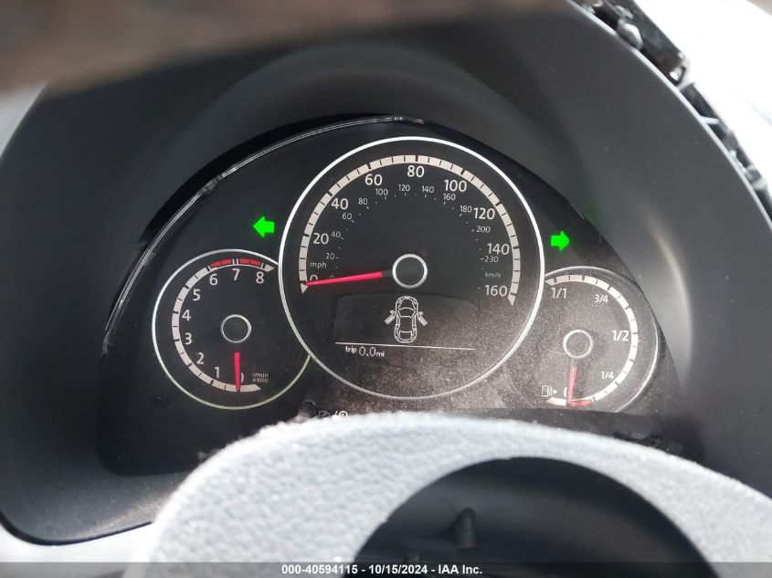 2013 VOLKSWAGEN BEETLE 2.5L FENDER EDITION - 3VWJP7AT6DM682271