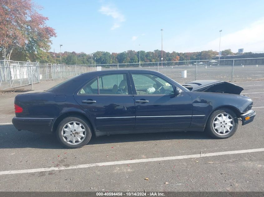 1998 Mercedes-Benz E 320 VIN: WDBJF65F9WA608197 Lot: 40594458