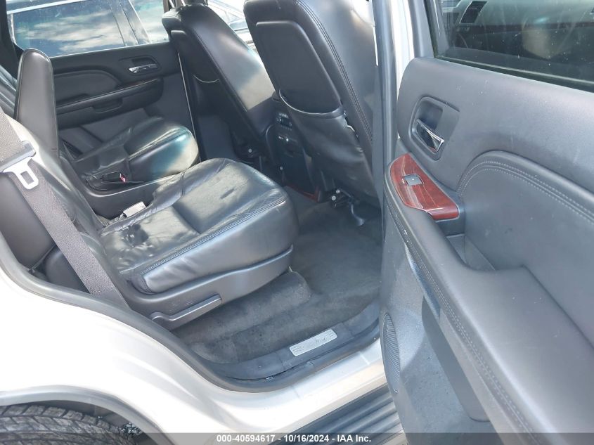 2007 Cadillac Escalade Standard VIN: 1GYFK63827R212357 Lot: 40594617