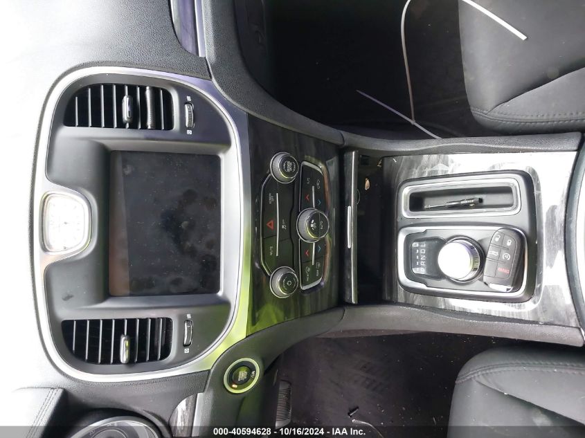 2018 CHRYSLER 300 TOURING - 2C3CCAAG1JH140369