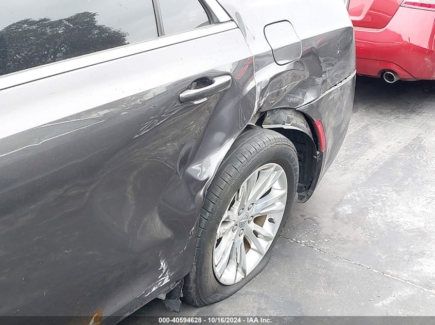 2018 CHRYSLER 300 TOURING - 2C3CCAAG1JH140369