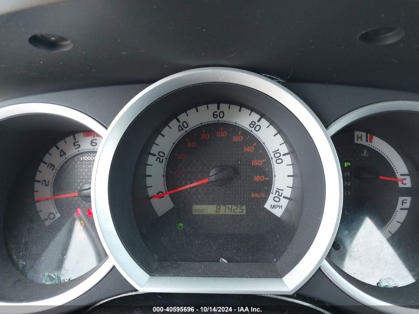 2015 Toyota Tacoma Base V6 VIN: 3TMLU4EN3FM17626 Lot: 40595696