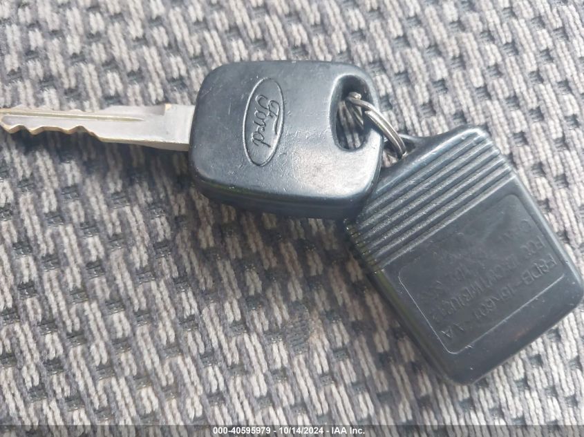 2001 Ford F-150 Xl/Xlt VIN: 1FTZX17241NA51781 Lot: 40595979