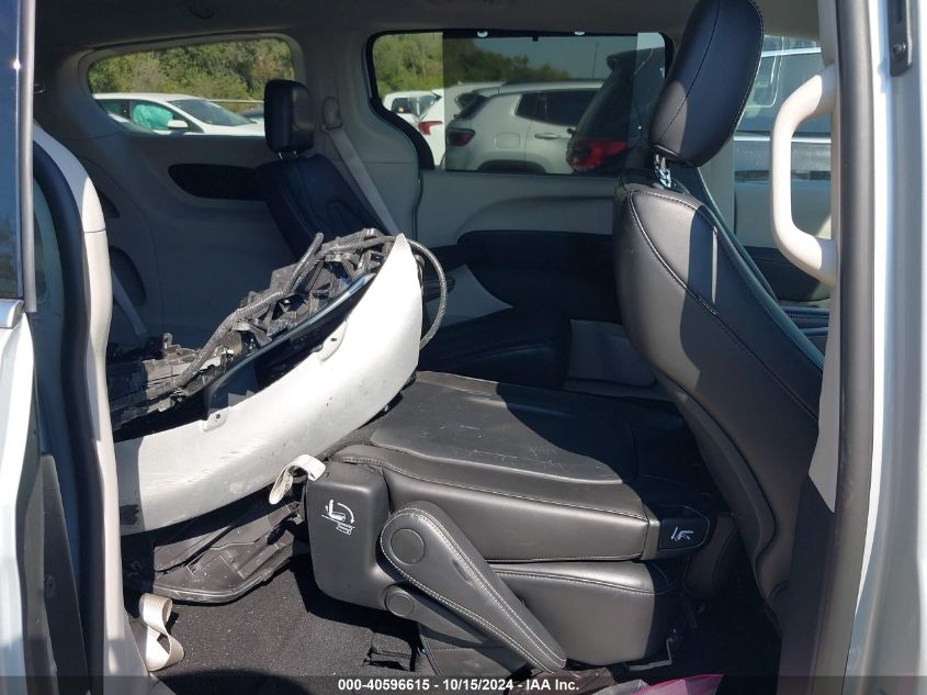 2024 Chrysler Pacifica Touring L VIN: 2C4RC1BG2RR148393 Lot: 40596615