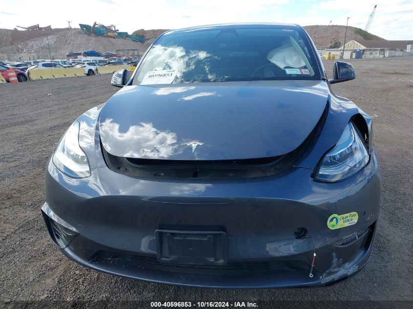 2022 Tesla Model Y Long Range Dual Motor All-Wheel Drive VIN: 7SAYGDEE4NA008041 Lot: 40596853