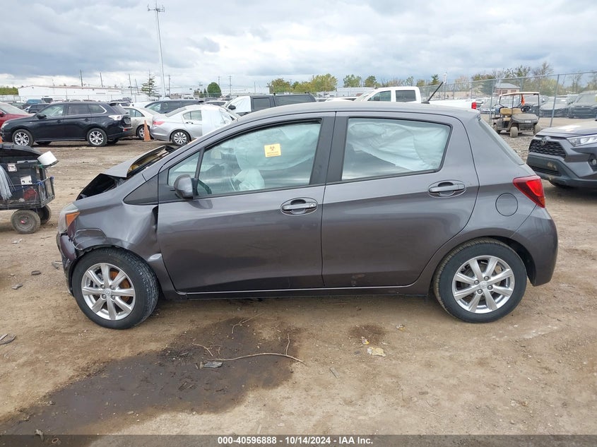 VIN VNKKTUD34HA077320 2017 TOYOTA YARIS LE