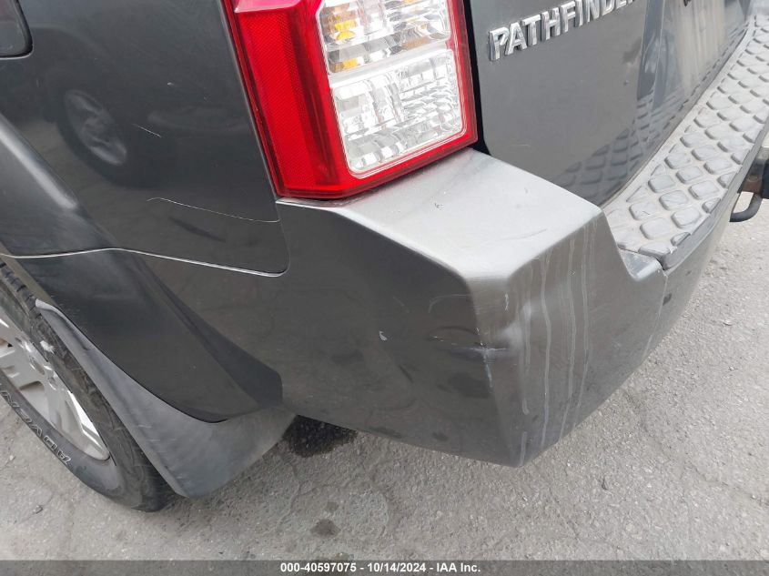 2005 Nissan Pathfinder Le VIN: 5N1AR18W25C704792 Lot: 40597075