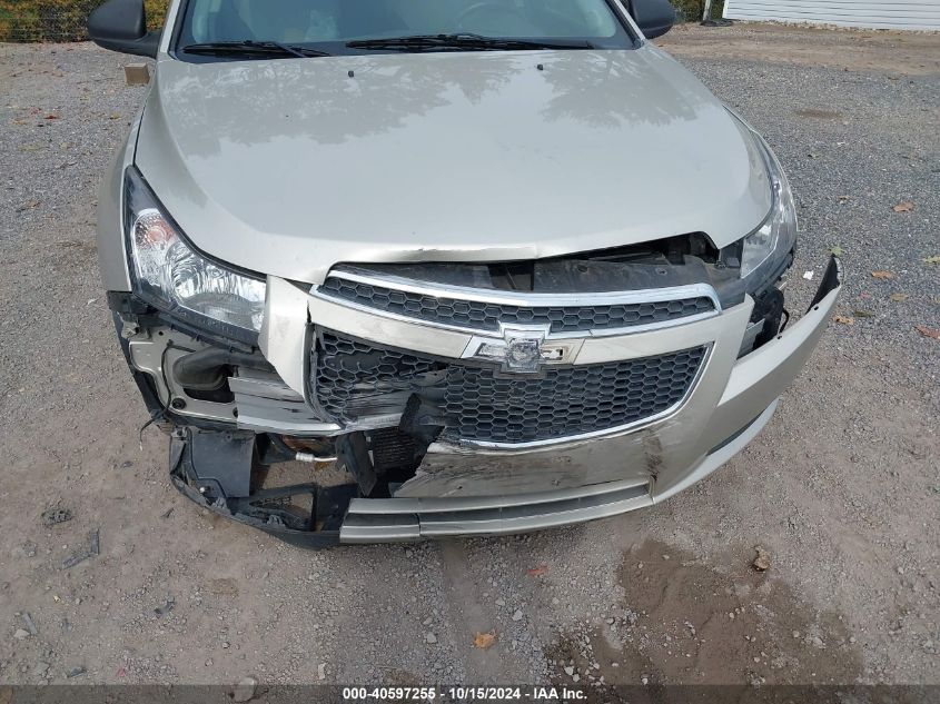 2013 Chevrolet Cruze Ls Auto VIN: 1G1PA5SH3D7323976 Lot: 40597255