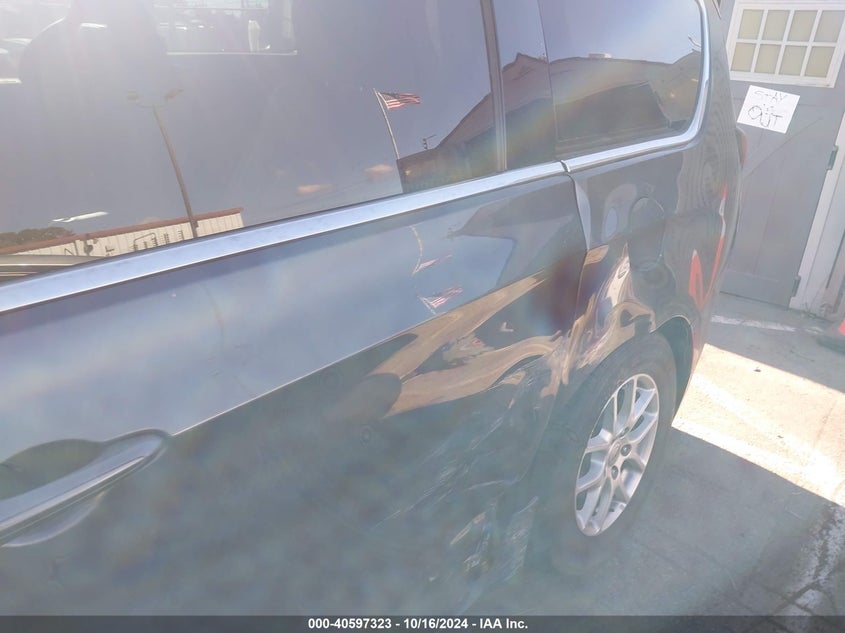 VIN 2C4RC1DG5MR551886 2021 CHRYSLER VOYAGER LXI