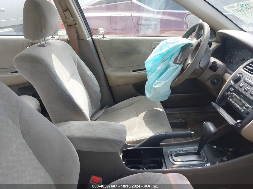 1HGCG56411A066098 2001 HONDA ACCORD photo no. 5