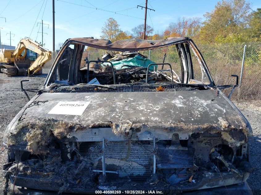 1994 Ford Econoline E350 Cutaway Van VIN: 1FDKE30G8RHC08985 Lot: 40598269