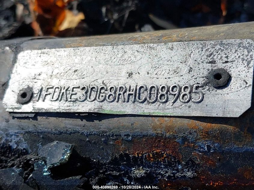 1994 Ford Econoline E350 Cutaway Van VIN: 1FDKE30G8RHC08985 Lot: 40598269