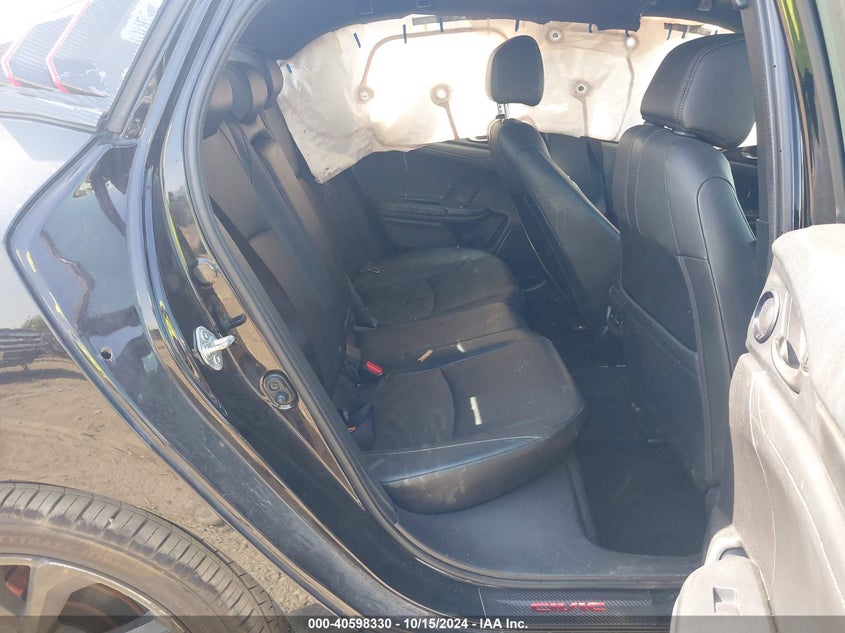 2018 HONDA CIVIC VIN: SHHFK7H9XJU415375