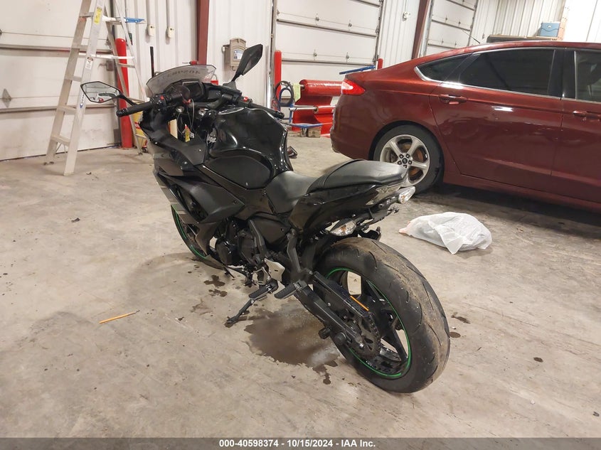 VIN JKAEXEK14KDA30776 2019 KAWASAKI EX650 F