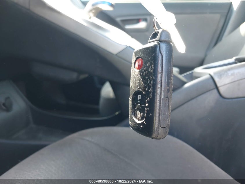 2015 TOYOTA PRIUS VIN: JTDKN3DU5F1962662