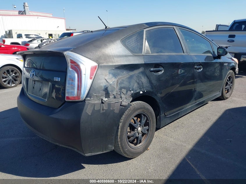 2015 TOYOTA PRIUS VIN: JTDKN3DU5F1962662