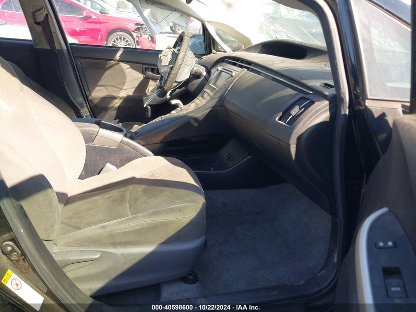 2015 TOYOTA PRIUS VIN: JTDKN3DU5F1962662