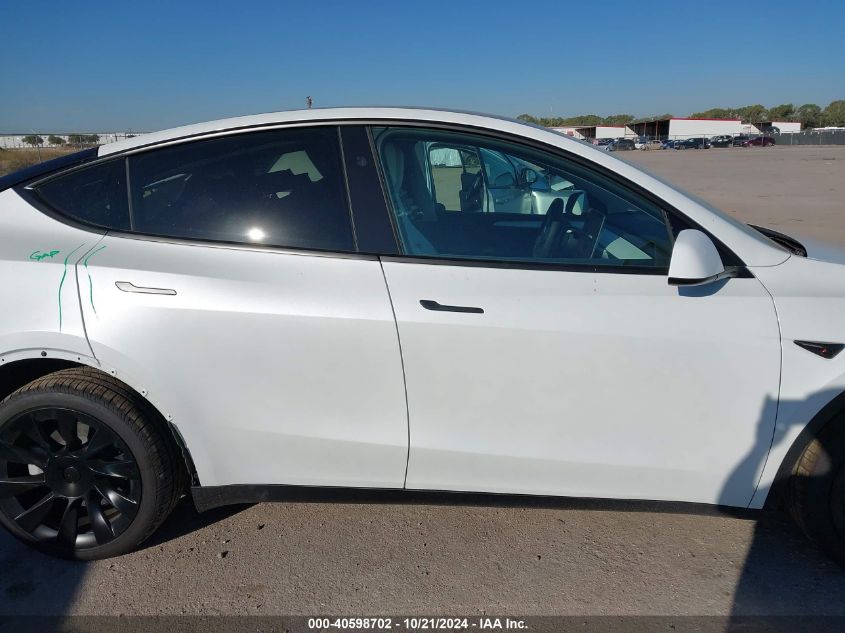 2024 Tesla Model Y Long Range Dual Motor All-Wheel Drive/Rwd VIN: 7SAYGDED5RA310807 Lot: 40598702