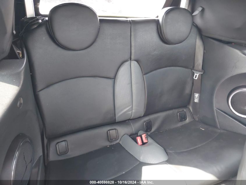 2010 Mini Cooper VIN: WMWMR3C53ATU97087 Lot: 40598828