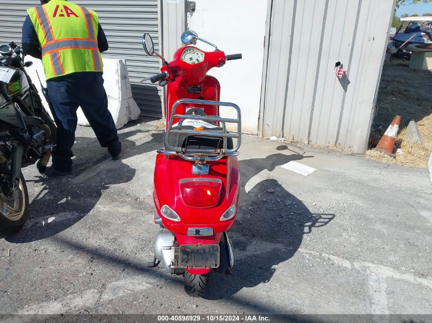 2013 Vespa Lx 150Ie VIN: ZAPM688FXD5004104 Lot: 40598929