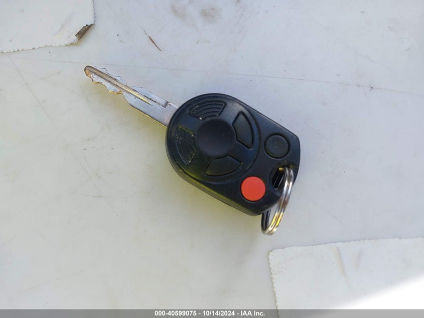 2010 Ford Escape Xls VIN: 1FMCU0C78AKC42059 Lot: 40599075