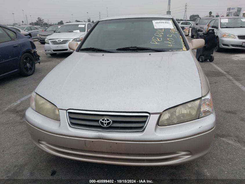 2000 Toyota Camry Le VIN: 4T1BG22K2YU650902 Lot: 40599402