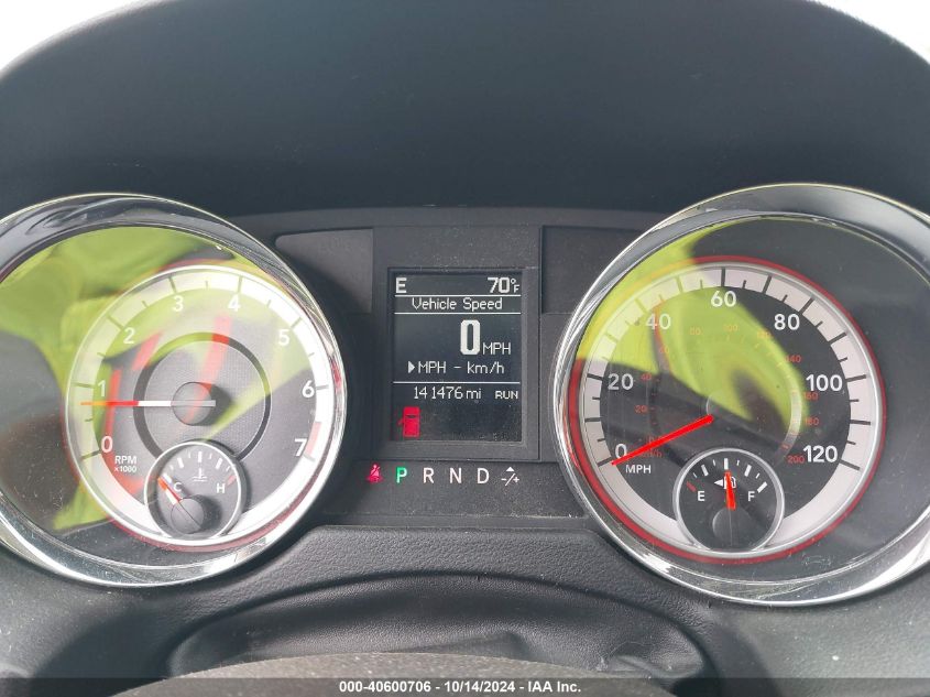 2011 Dodge Grand Caravan Crew VIN: 2D4RN5DG5BR734187 Lot: 40600706