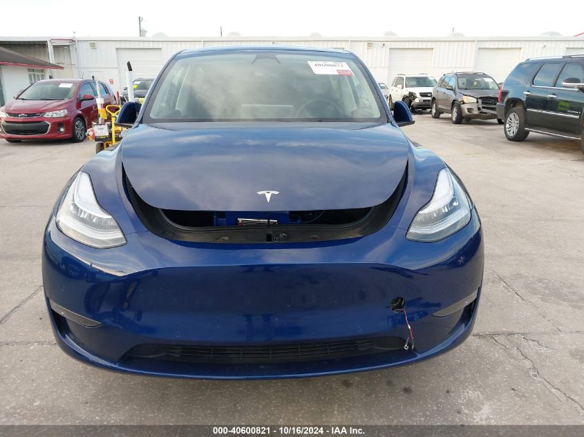 2022 Tesla Model Y Long Range Dual Motor All-Wheel Drive VIN: 7SAYGDEE0NA004990 Lot: 40600821