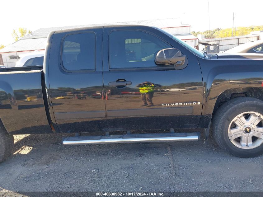 2008 Chevrolet Silverado 1500 Lt1 VIN: 1GCEK19008Z328485 Lot: 40600982