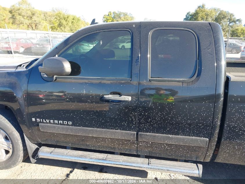 2008 Chevrolet Silverado 1500 Lt1 VIN: 1GCEK19008Z328485 Lot: 40600982