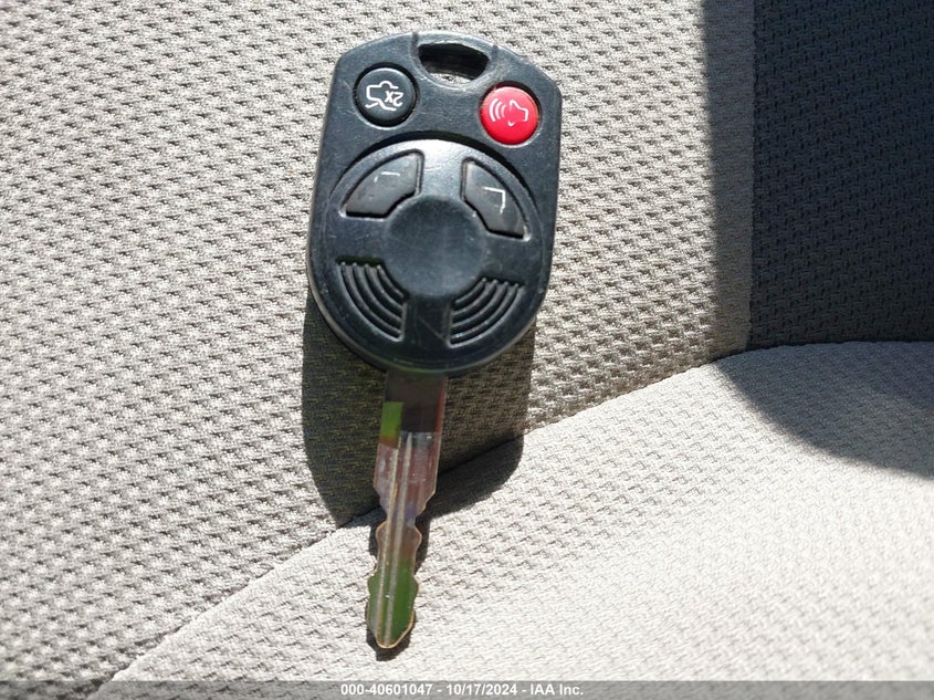 2008 Ford Escape Xlt VIN: 1FMCU03188KC40317 Lot: 40601047