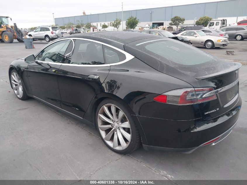 2013 Tesla Model S Performance VIN: 5YJSA1DPXDFP05639 Lot: 40601338