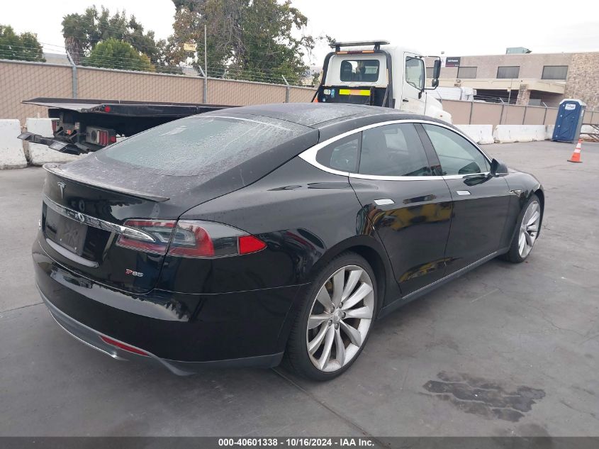 2013 Tesla Model S Performance VIN: 5YJSA1DPXDFP05639 Lot: 40601338