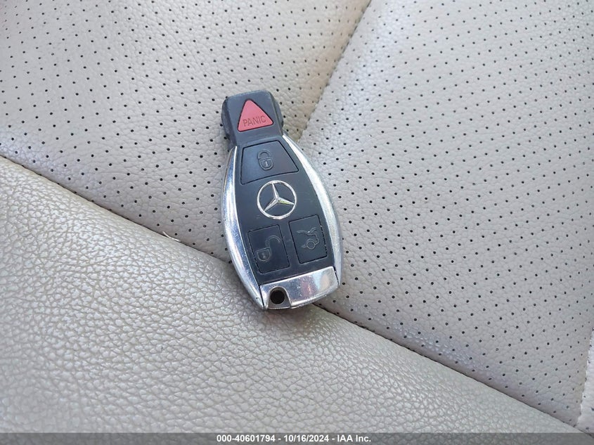 2014 MERCEDES-BENZ C 250 LUXURY/SPORT - WDDGF4HB1EG253214