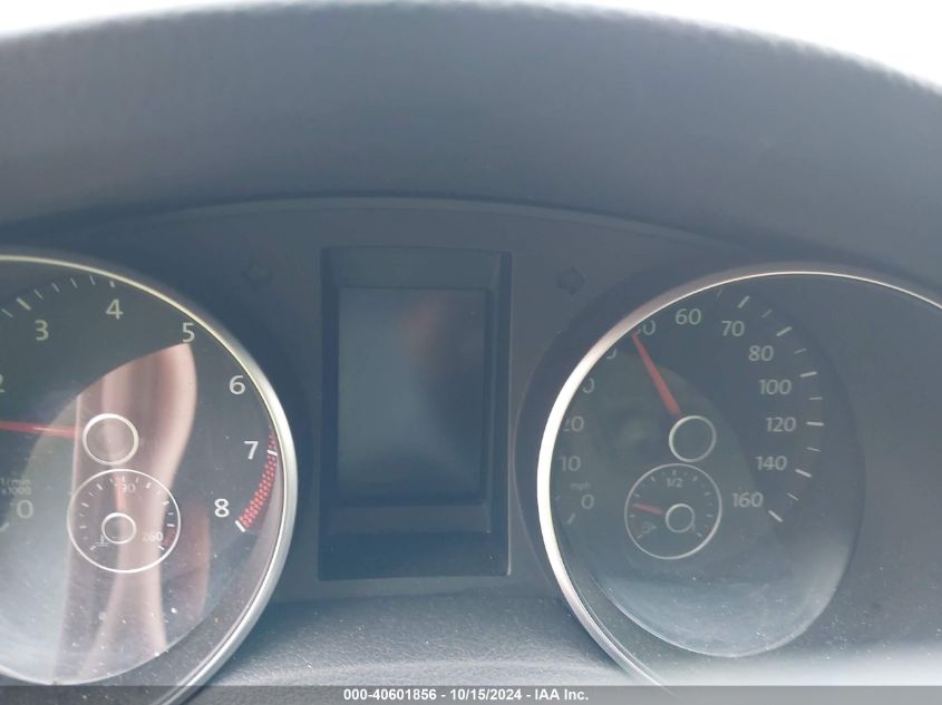 2011 Volkswagen Golf 2.5L 2-Door VIN: WVWBB7AJ9BW033825 Lot: 40601856