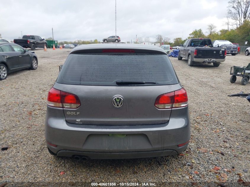 2011 Volkswagen Golf 2.5L 2-Door VIN: WVWBB7AJ9BW033825 Lot: 40601856