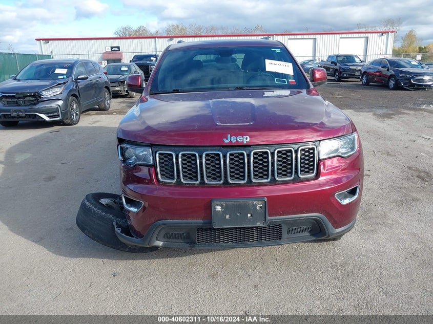 VIN 1C4RJFAG9HC613117 2017 JEEP GRAND CHEROKEE LAREDO 4X4